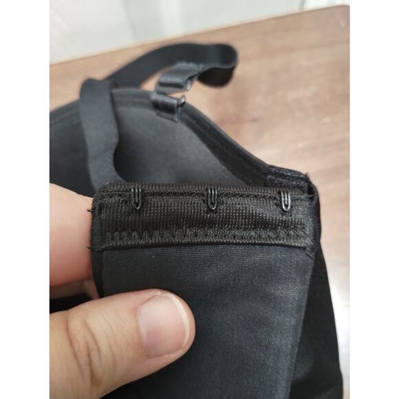 Gap Body NWT Size 34D (Large) Black Everyday Multiway Underwire Padded Bra - Picture 5 of 10